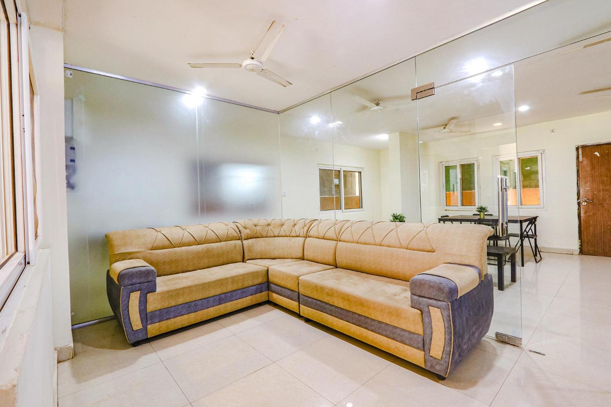 Fabhotel Sk Grand - Nr Hitech